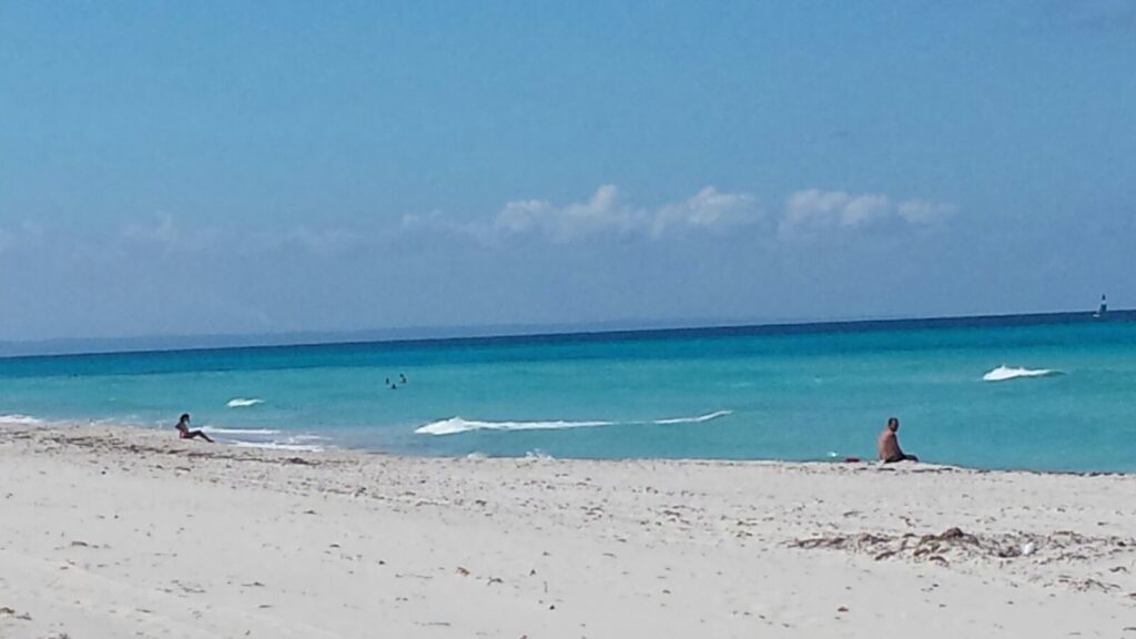 Ancora un attimo di pazienza - Spiaggia a Avana a Cuba